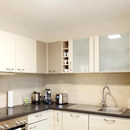 Lake View Апартаменты *